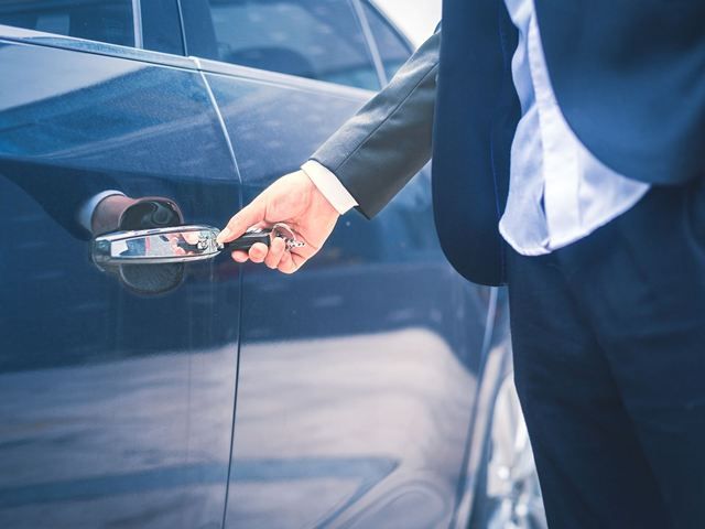 airport-transfers-7-kireth-ai