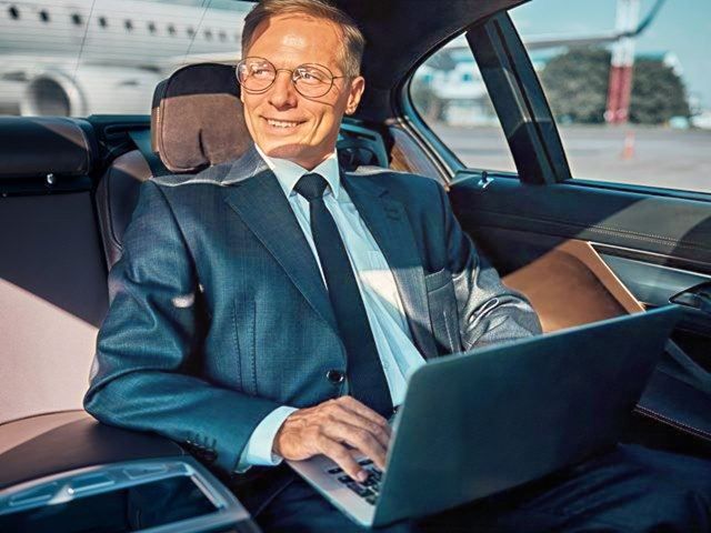 airport-transfers-6-kireth-ai